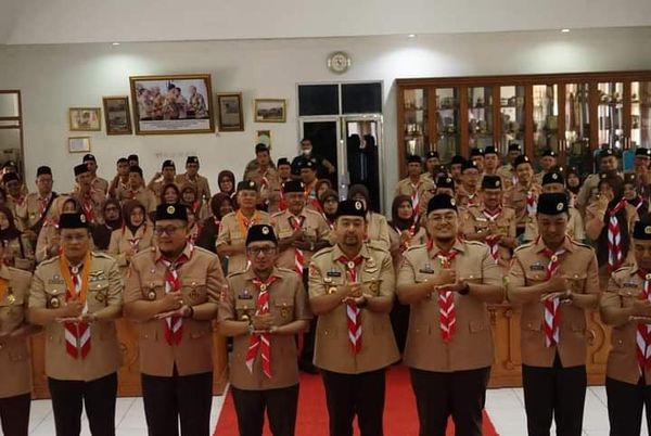 Wagub Audy Joinaldy Lantik Eka Putra Sebagai Ketua Mabicam Kwarcab Gerakan Pramuka 0304 Tanah Datar