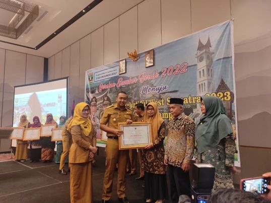 Penghargaan Dinas Perkim LH Kota Padang Panjang