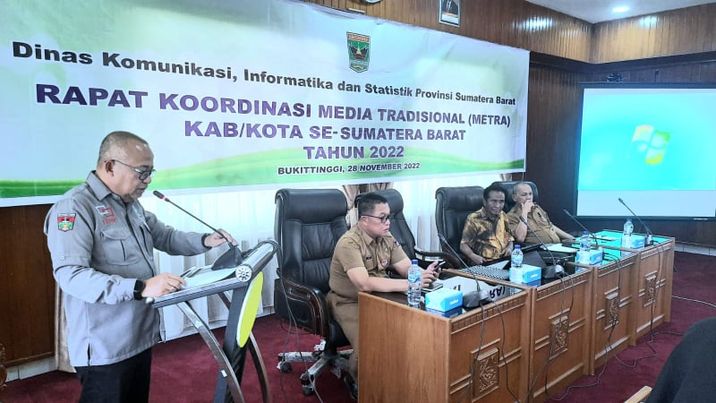 Diskominfotik Sumbar Gelar Rakor Metra Perkuat Peran Media Tradisional