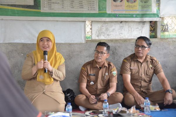 Empat Kelompok Tani di Busur Terima Bantuan Pupuk NPK