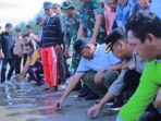 Bupati Pesisir Selatan Tanam 5000 Pohon Mangrove dan Pelepasan Tukik Bupati Pesisir Selatan Tanam 5000 Pohon Mangrove dan Pelepasan Tukik