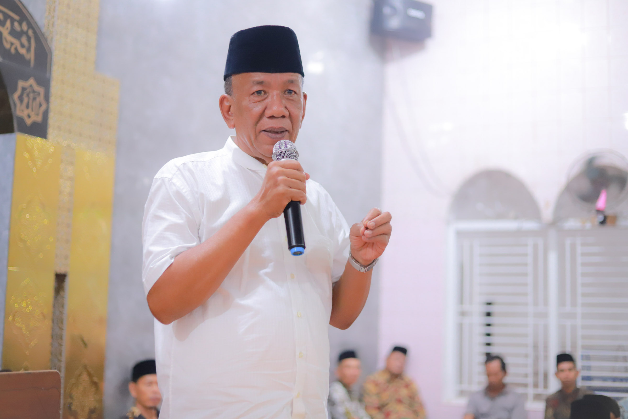 Bupati Rusma Yul Anwar Ajak Pengurus Masjid Pesisir Selatan Dukung Program Nagari Bersekolah