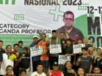 Pasangan Prof. Ganefri dan Prof. Kamal Firdaus Juara 1 Invitasi Tenis Asosiasi Tenis Profesor 2023 Pasangan Prof. Ganefri dan Prof. Kamal Firdaus Juara 1 Invitasi Tenis Asosiasi Tenis Profesor 2023