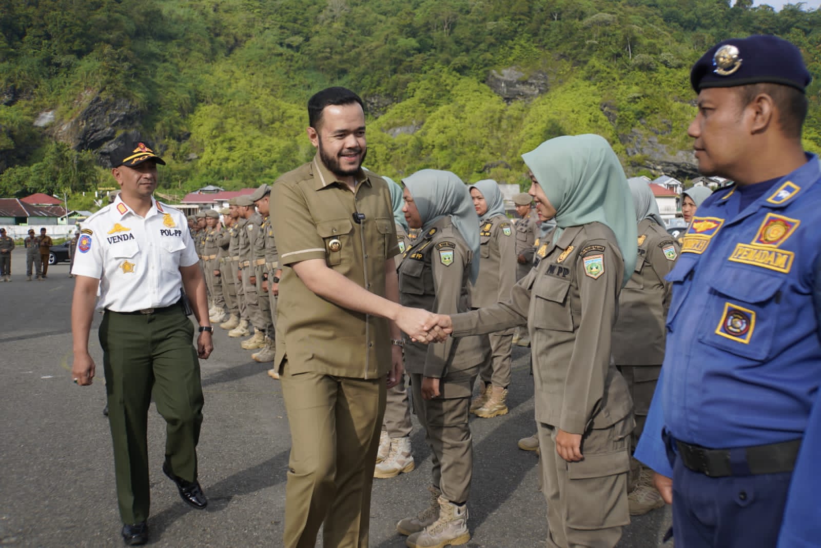 Wako Padang Panjang Fadly Amran Apresiasi Satpol PP Damkar