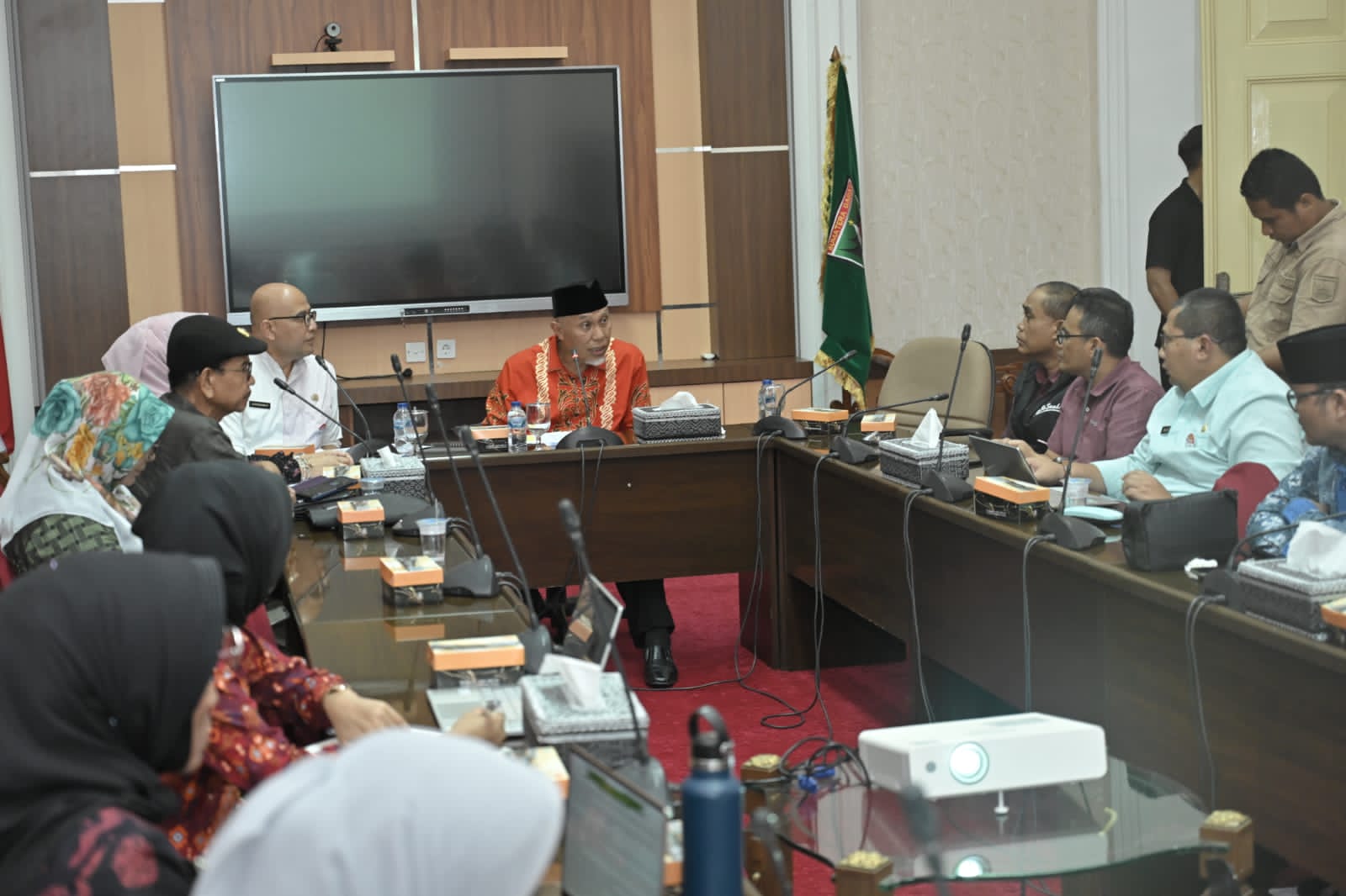Gubernur Mahyeldi Pimpin Rapat Persiapan World Islamic Entrepreneurs Summit 2023