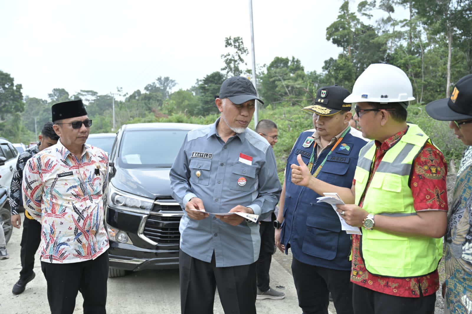 Mahyeldi Ansharullah Tegaskan Akses Jalan Penting untuk Perekonomian Warga di Bumi Sikerei