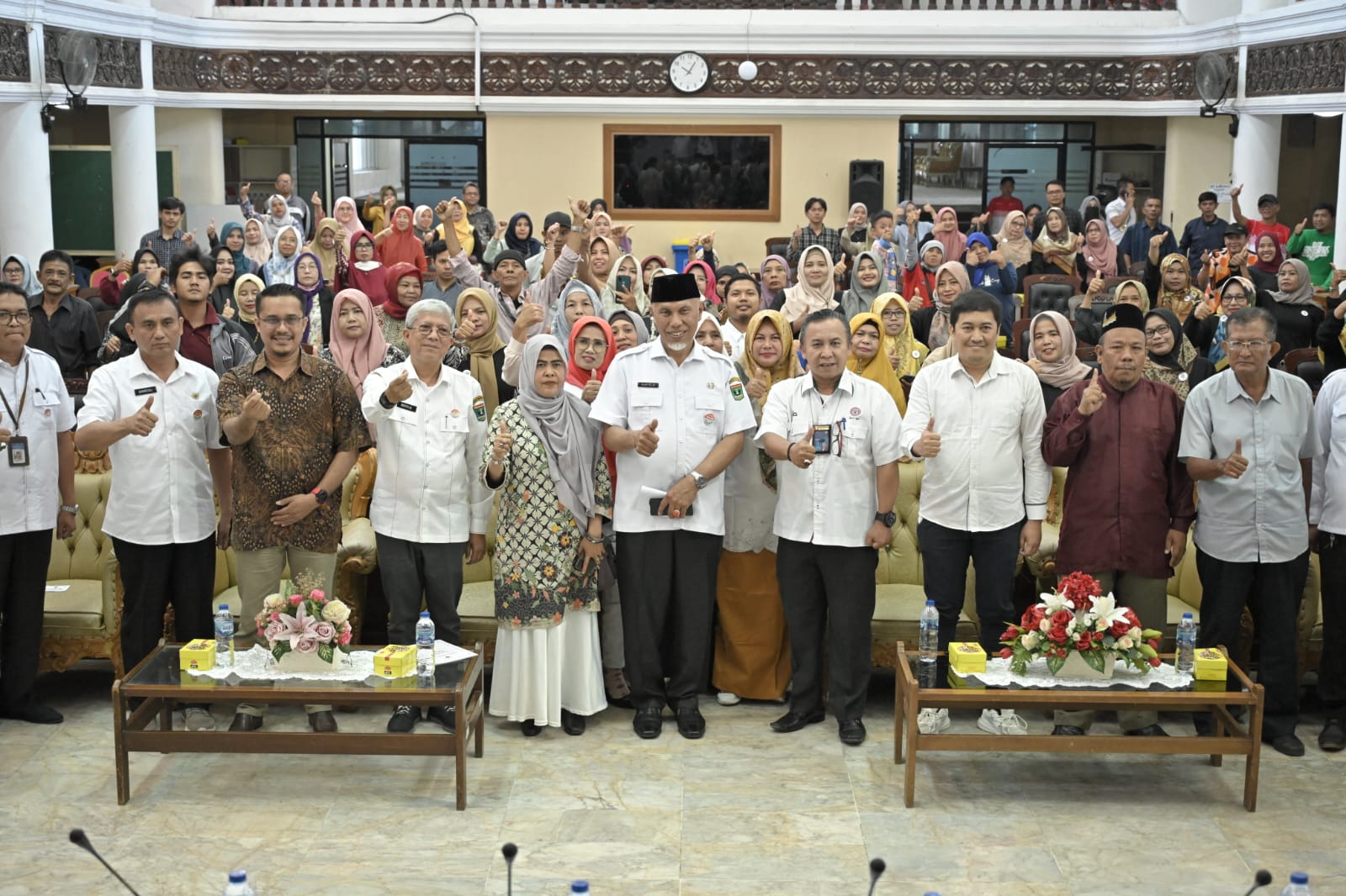 Seminar PAPEINDO, Gubernur Mahyeldi Tegaskan Sumbar Ingin Merajai Pasar Produk Halal Dunia
