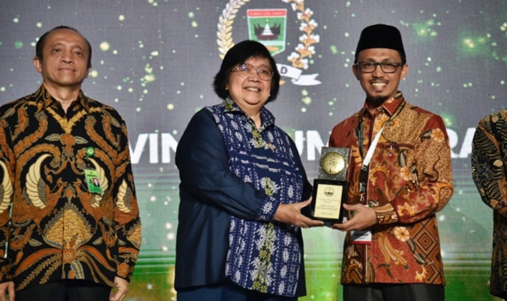 DPRD Sumbar Raih Penghargaan Green Leadership Nirwasita Tantra Untuk Ketiga Kalinya.