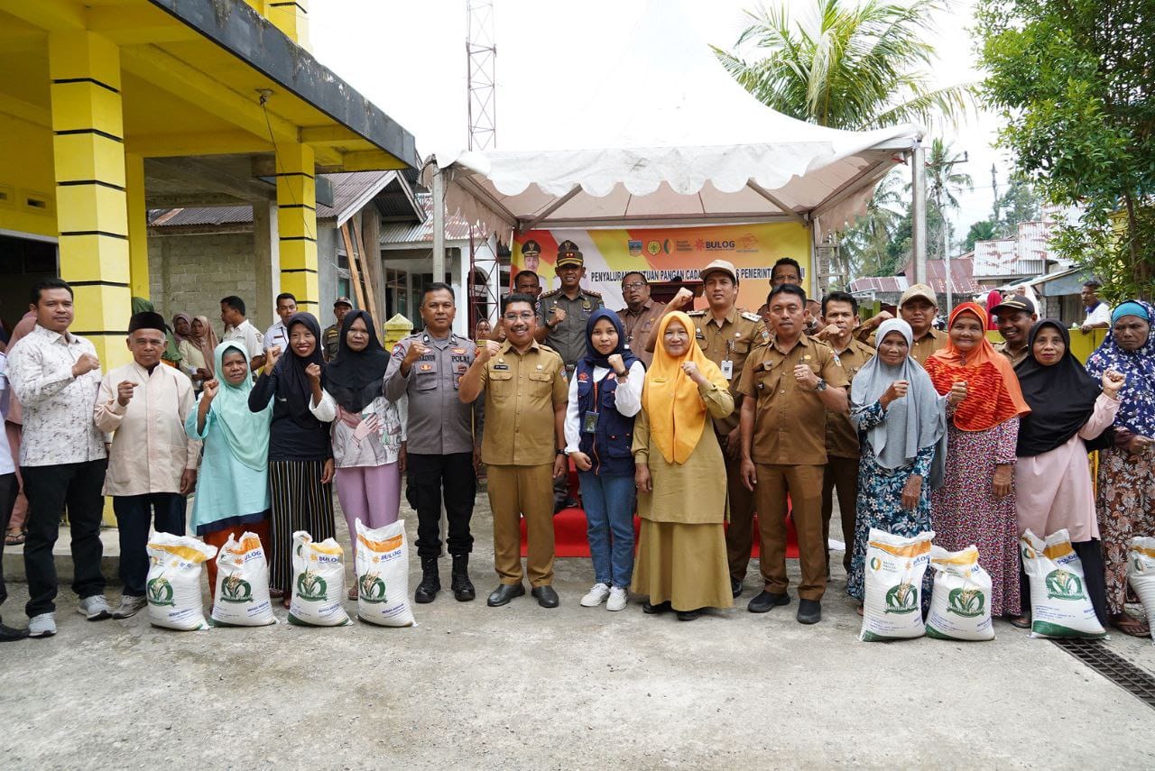 Empat Kecamatan Solok Selatan Terima Beras Bantuan Cadangan Beras Pemerintah Tahap II