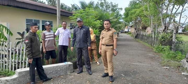 Masyarakat Batang Kapas Apresiasi Camat Denny Anggara