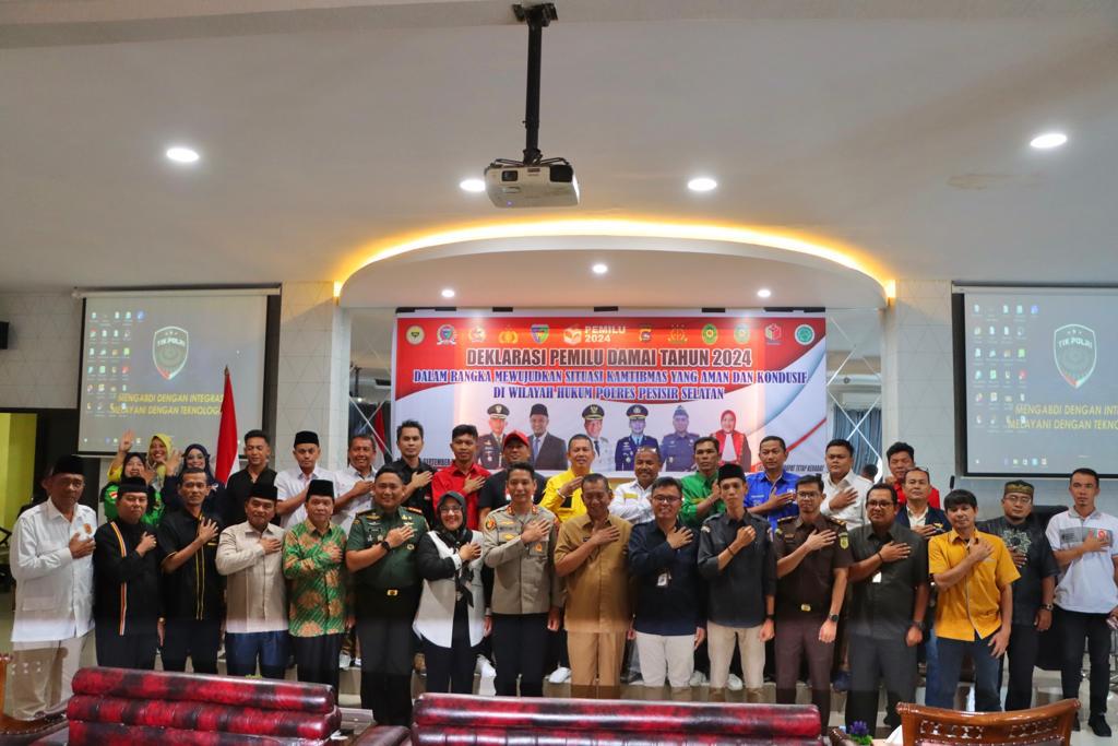 Pesan Bupati Pesisir Selatan Rusma Yul Anwar Dalam Deklarasi Pemilu Damai 2024