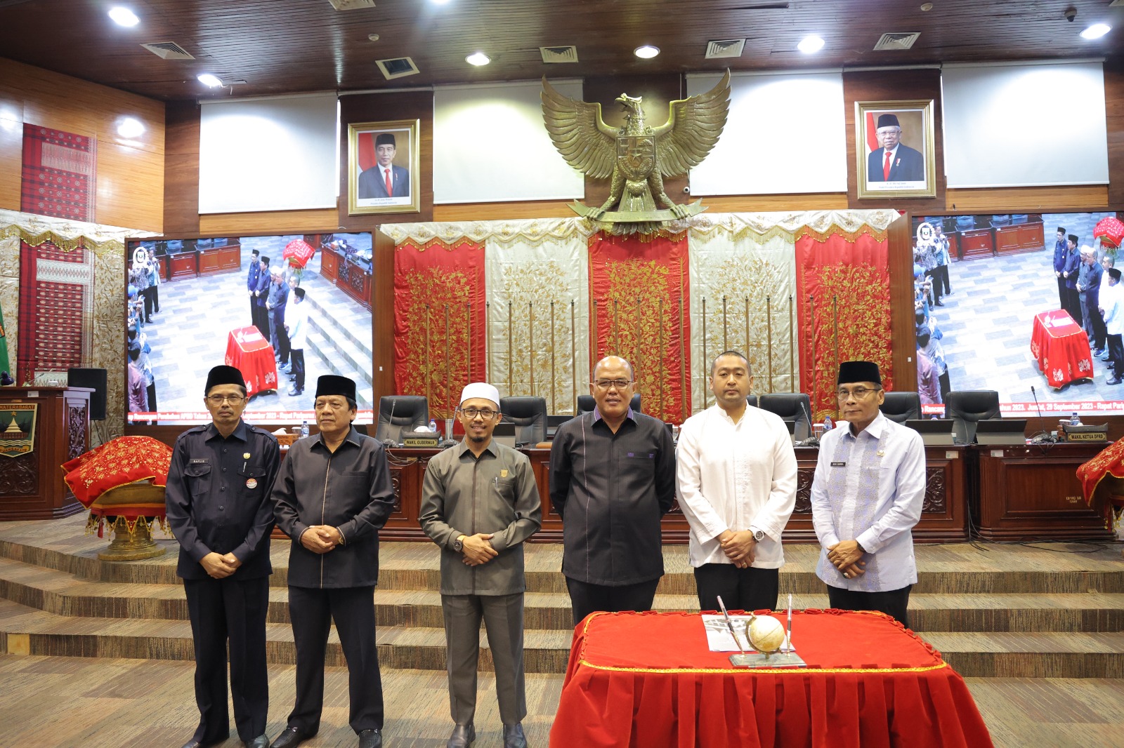 Ranperda Perubahan APBD Tahun 2023 Ditetapkan, Ketua DPRD Sumbar : Sumatera Barat Hadapi Defisit dan Tantangan Keseimbangan Keuangan