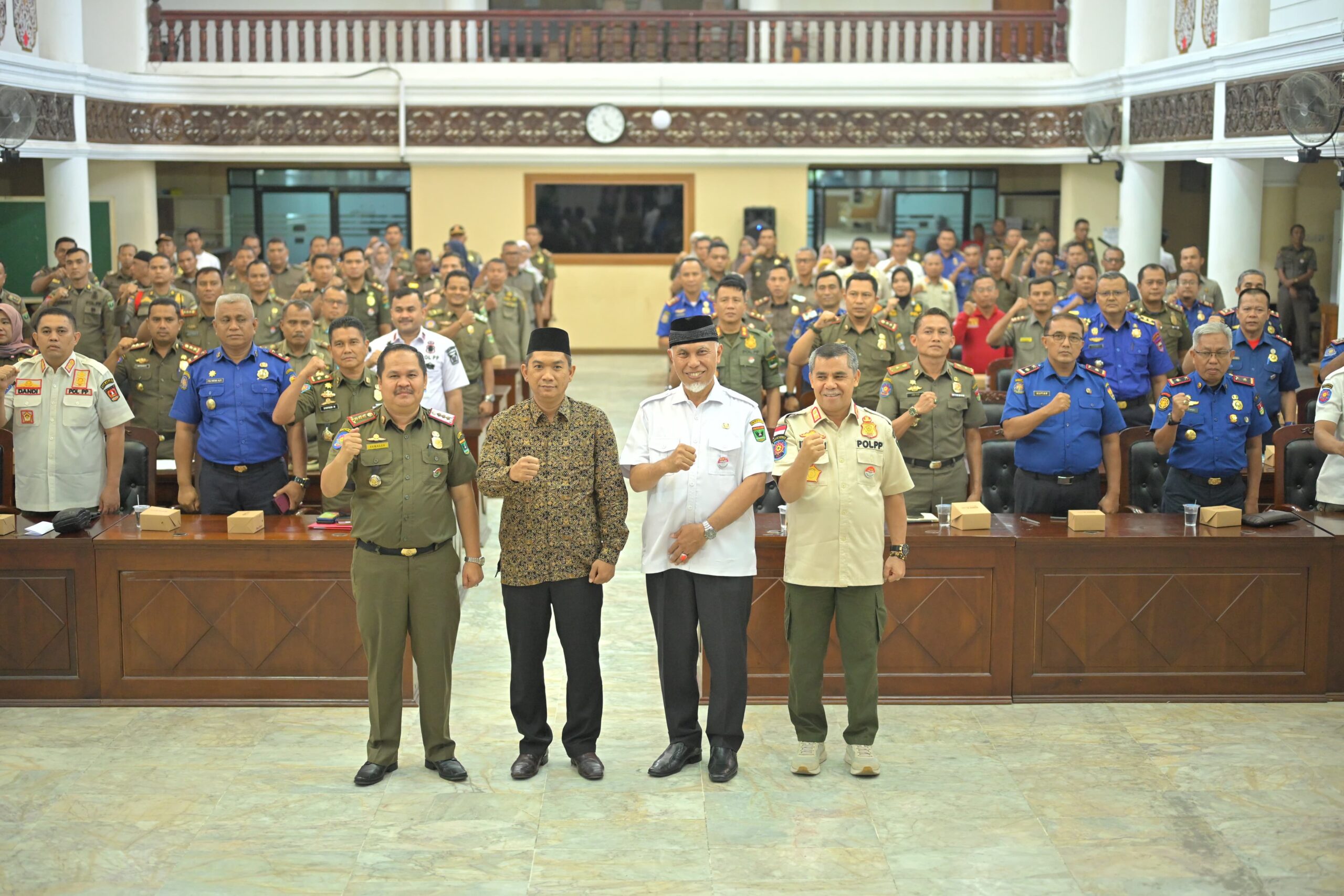 Rapat Forum Satpol PP dan Damkar se-Sumbar, Gubernur Mahyeldi Ansharullah Tegaskan Bahwa Aturan Ditegakkan agar Hak Masyarakat Terpenuhi