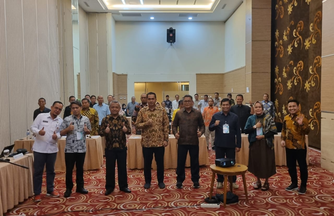 DPRD Kota Padang Gelar Bimbingan Teknis di Hotel Grand Royal Denai Bukittinggi