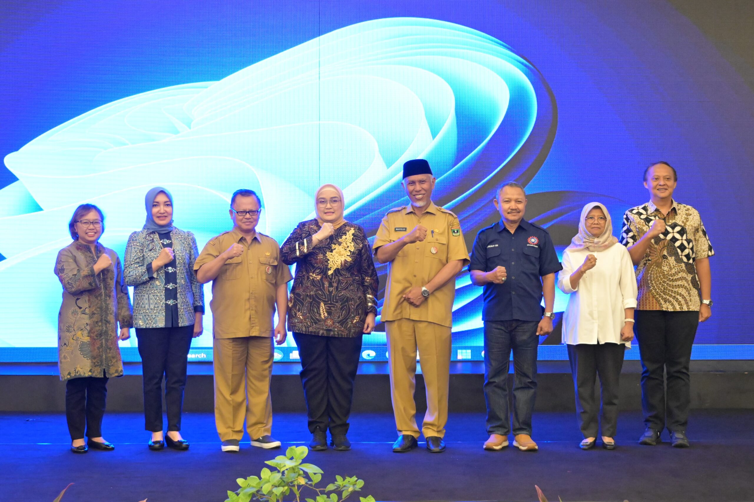 Gubernur Mahyeldi Minta Pekerja dan Pengusaha Antisipasi Perselisihan dan Mambangun Hubungan yang Harmonis