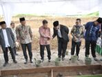Mahyeldi Ansharullah Dampingi Jusuf Kalla dalam Peletakan Batu Pertama Gedung Baru RSI Ibnu Sina Padang Panjang.