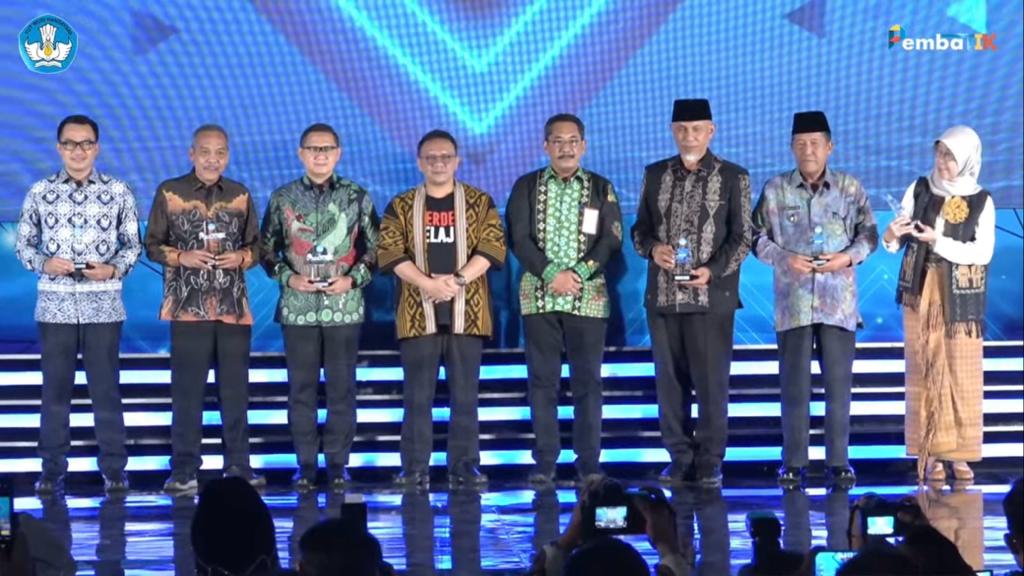 Pemprov Sumbar Borong Dua Penghargaan pada Ajang Anugerah Kihajar 2023