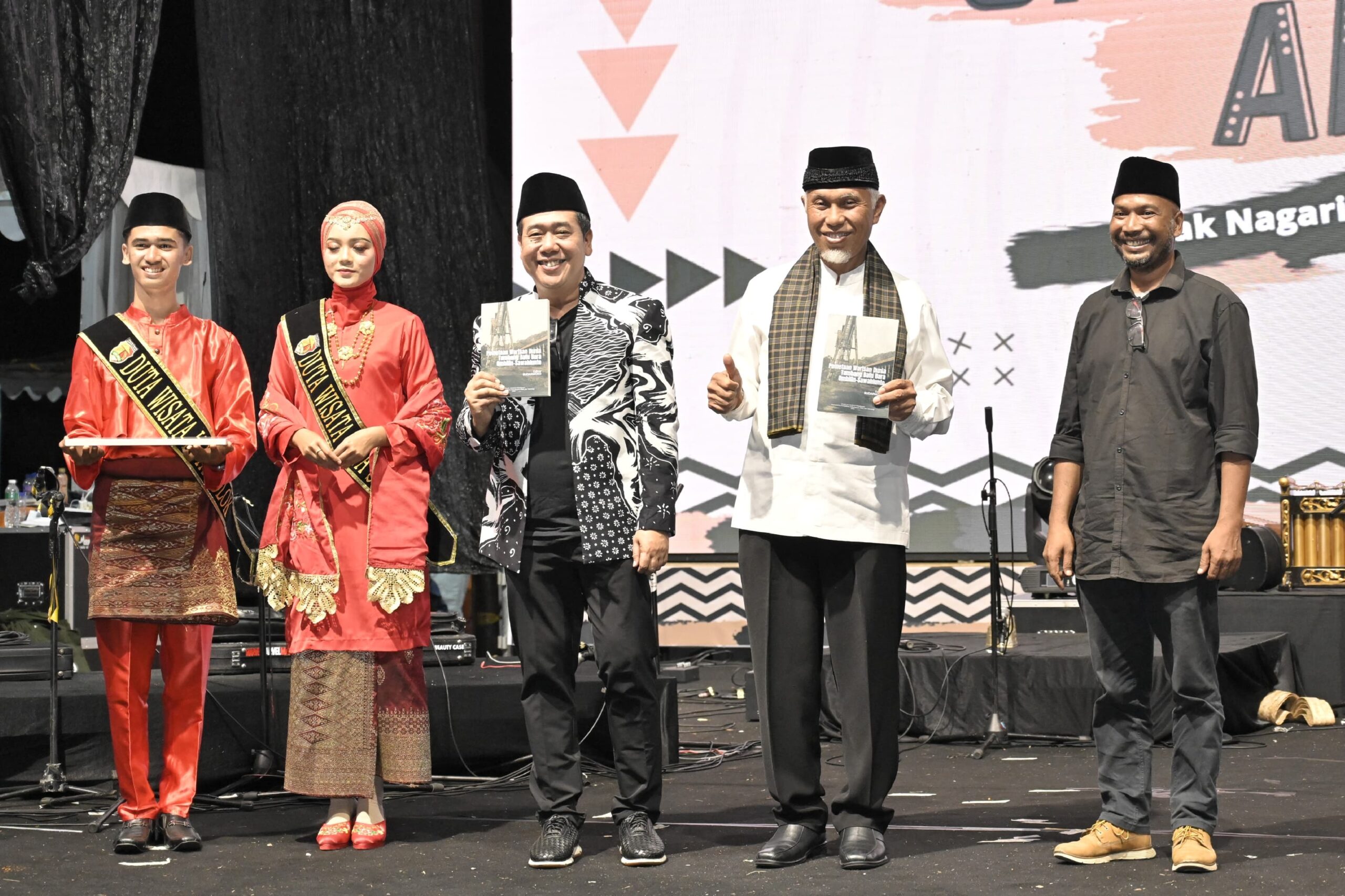 Festival Gelanggang Arang Resmi Ditutup, Mahyeldi Ansharullah Harapkan WTBOS Terus Dijaga dan Lestarikan Warisan Dunia