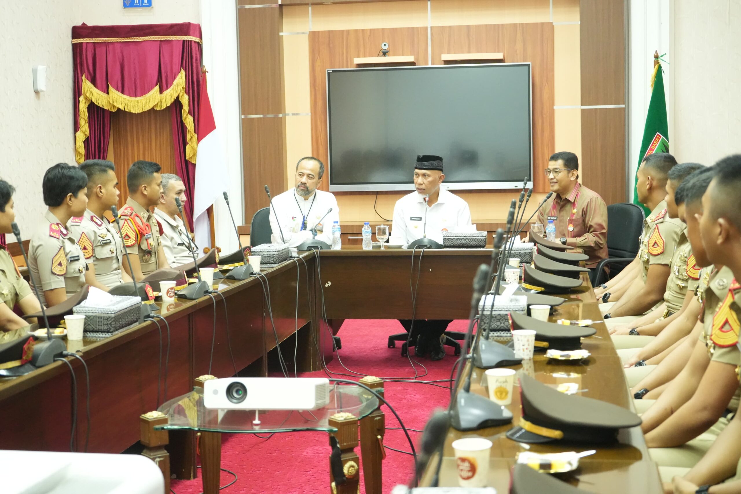 Kunjungan Taruna/Taruni Akmil-Akpol Asal Sumbar, Gubernur Mahyeldi Berpesan Pentingnya Memupuk Jiwa Nasionalisme