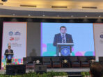 Rektor UNP Prof Ganefri Membuka Acara AHEC 2023