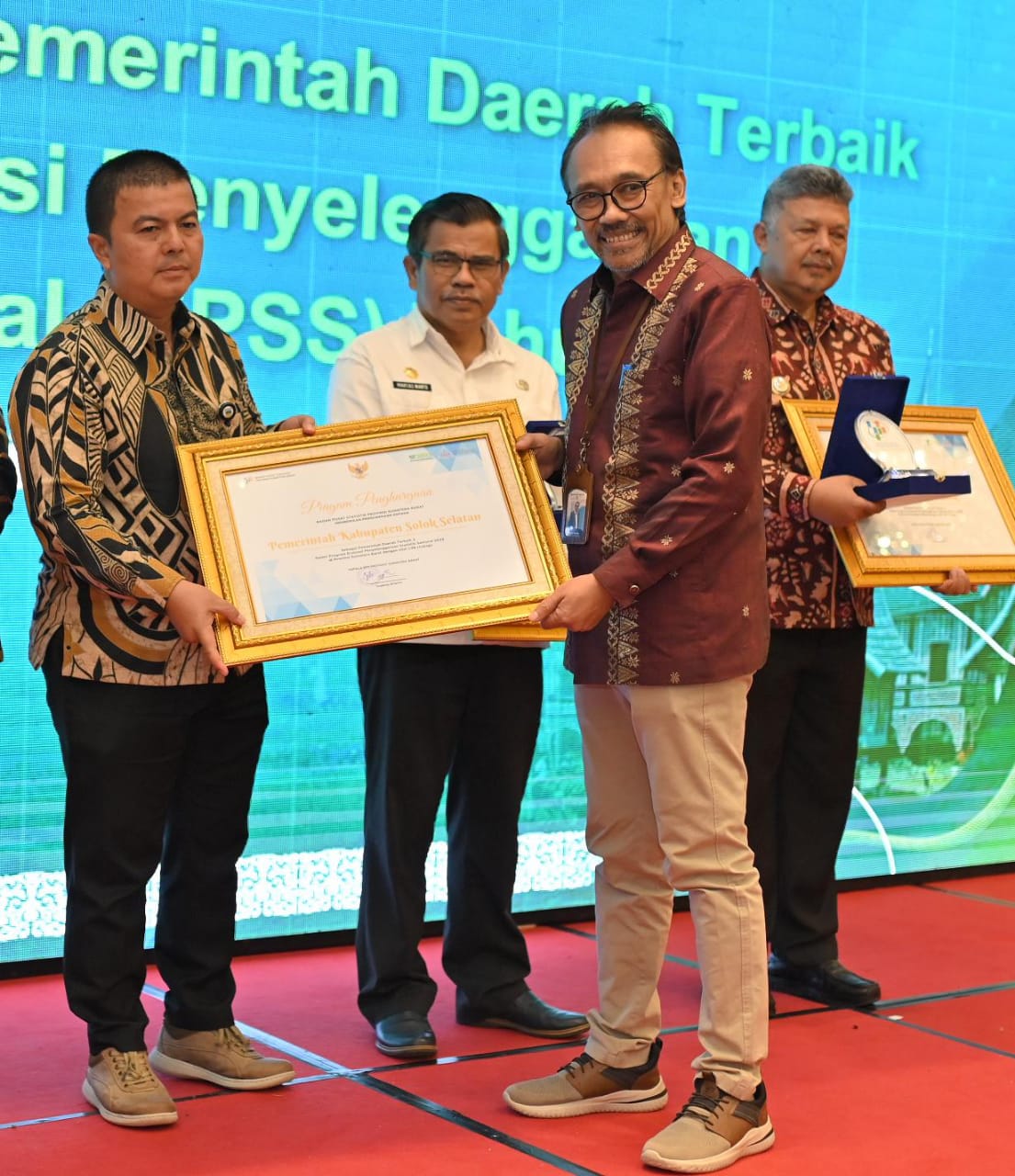 Solok Selatan Raih Tiga Besar Terbaik Penyelenggaraan Statistik Sektoral di Sumbar