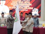 Sutan Riska Lepas Kafilah Dharmasraya Menuju MTQ Nasional ke-40 di Solok Selatan Sutan Riska Lepas Kafilah Dharmasraya Menuju MTQ Nasional ke-40 di Solok Selatan