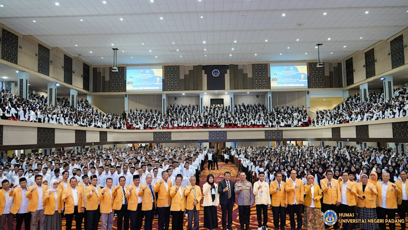 Kapolda Sumbar Buka Secara Resmi PKKMB UNP 2023