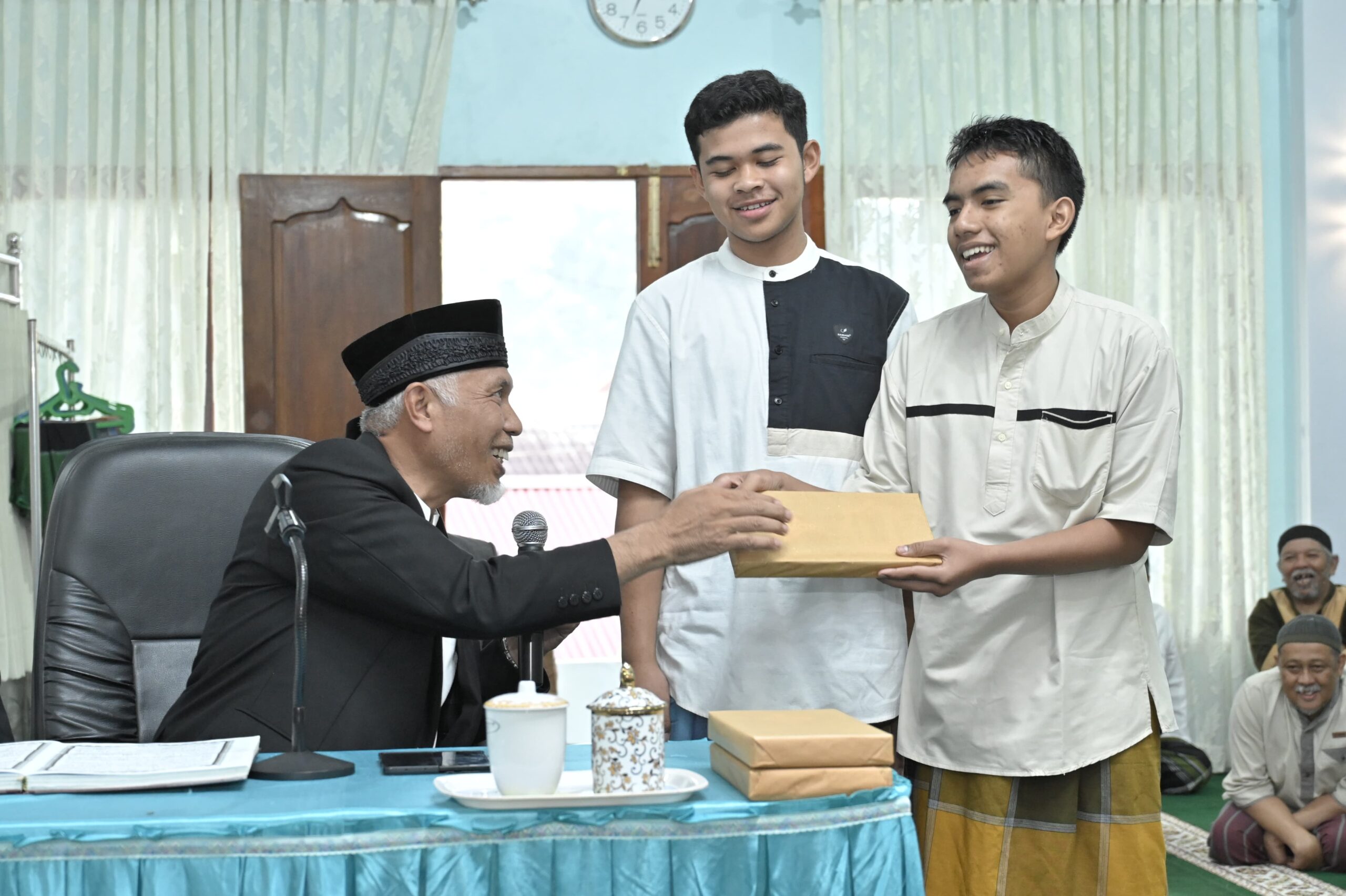 Subuh Mubarokah di Padang Panjang, Gubernur Mahyeldi Ansharullah Ajak Jemaah Meningkatkan Iman dan Taqwa kepada Allah