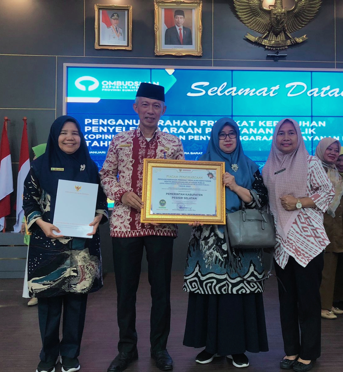 Pesisir Selatan Raih Anugerah Penyelenggaraan Pelayanan Publik dari Ombudsman RI