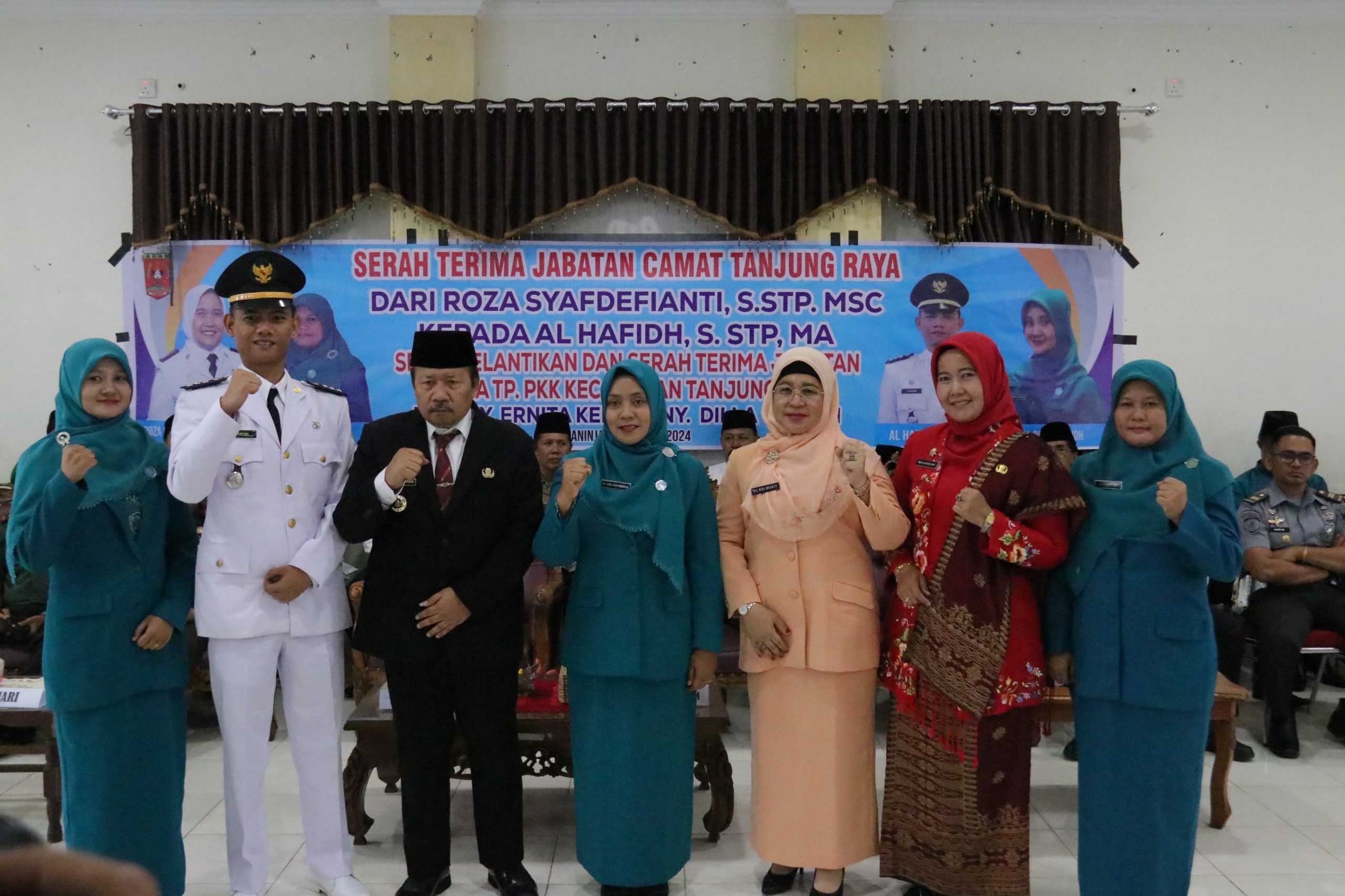 Bupati Agam Pimpin Serah Terima Jabatan Camat Tanjung Raya Al Hafidh