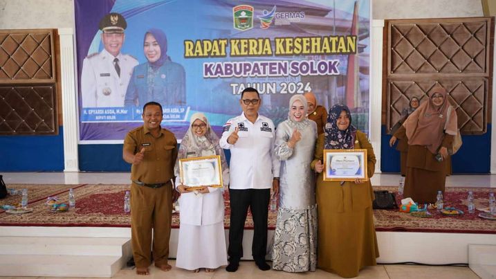 Bupati Epyardi Asda Buka Rapat Kerja Kesehatan Kabupaten Solok Tahun 2024