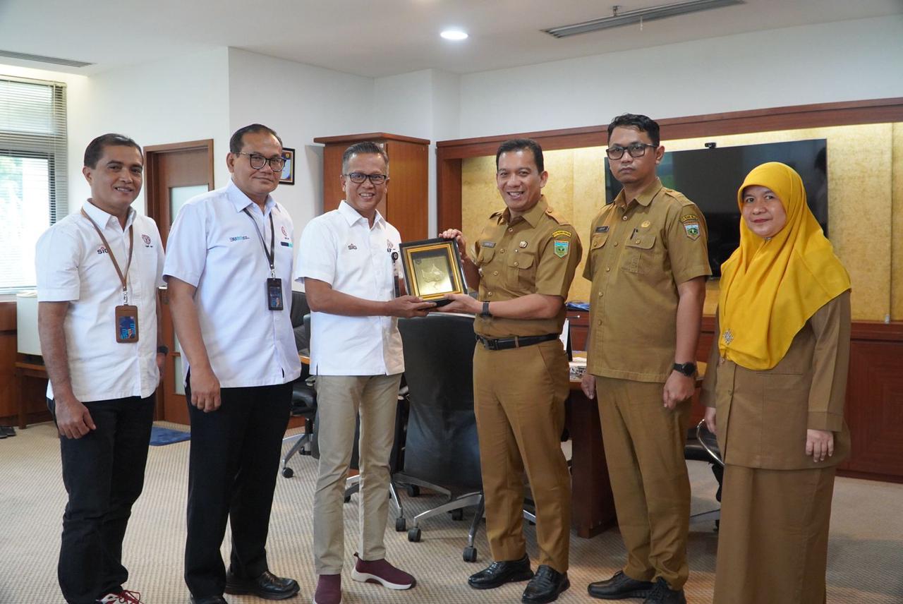 Pemko Padang Panjang Jajaki Kerja Sama dengan Semen Padang Pasarkan Susu Murni