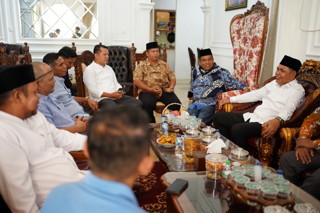 Bupati Solok Epyardi Asda Halal Bihalal Keluarga Besar Alumni Pondok Pesantren Nurul Yaqin Ringan-ringan Pakandangan Padang Pariaman