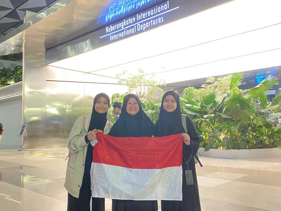 Dua Santri Diniyyah Puteri Padang Panjang Wakili Indonesia Program SEAYLP di Amerika