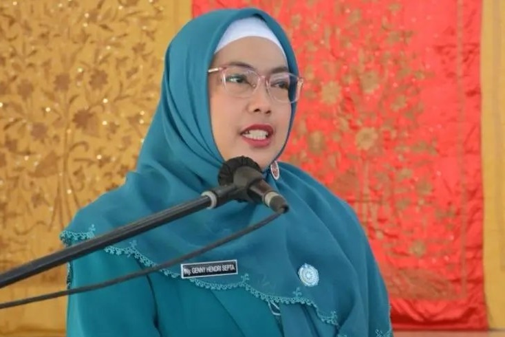 Genny Hendri Septa Pimpin Pengukuhan Delapan Ketua TP-PKK Kecamatan dan Dorong Kemajuan Kota Padang