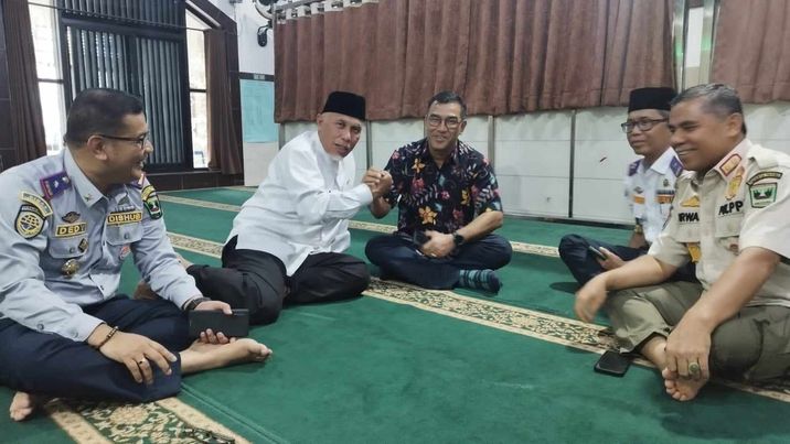 Gubernur Mahyeldi Apresiasi Respons Cepat BPJN Sumbar Memperlebar Jalan di Perlintasan Kereta Api Duku Padang Pariaman