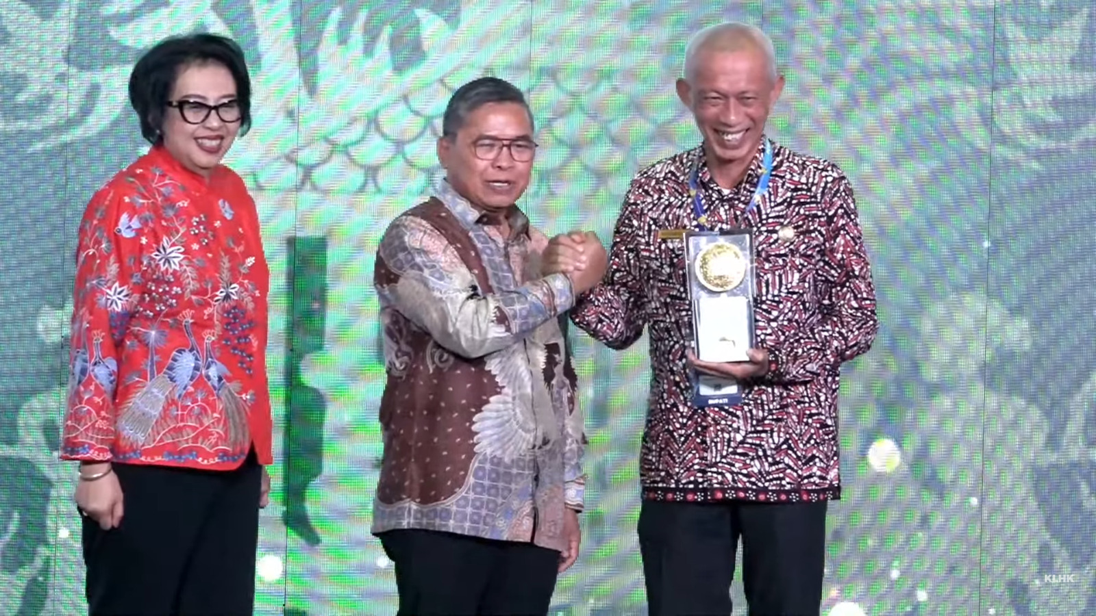 Pemerintah Kabupaten Pesisir Selatan Raih Penghargaan Adipura dari KLHK RI