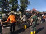 Pemkab Agam bersama TNI dan POLRI Relawan dan masyarakat masih lakukan Penanganan Pasca Banjir Bandang dan Lahar Dingin