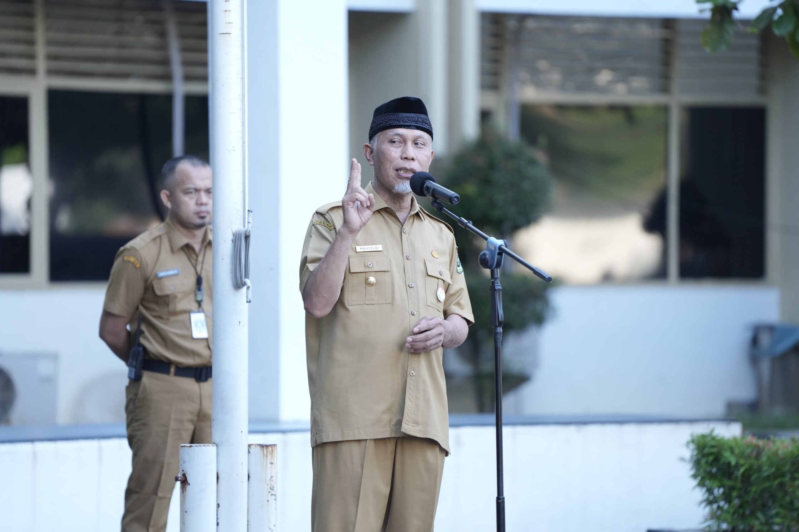 Gubernur Mahyeldi Ansharullah Minta Insan Dinas Pendidikan Tingkatkan Kinerja demi Pacu IPM Sumbar