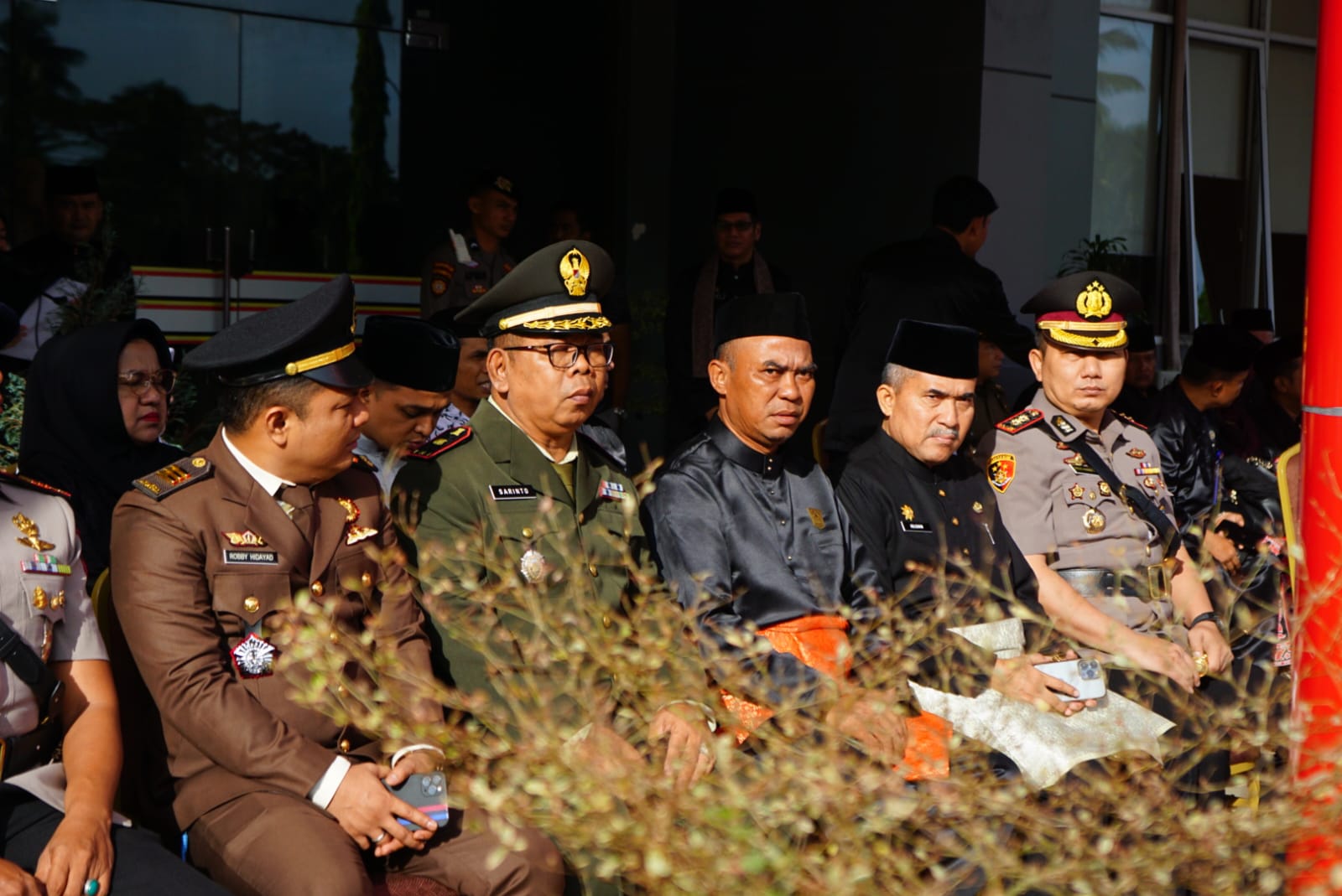 Ketua DPRD Dharmasraya Hadiri Upacara Peringatan Hari Pendidikan Nasional