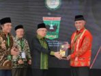 Pemprov Sumbar Raih Juara Umum Anugerah Adinata Syariah 2024 Pemprov Sumbar Raih Juara Umum Anugerah Adinata Syariah 2024