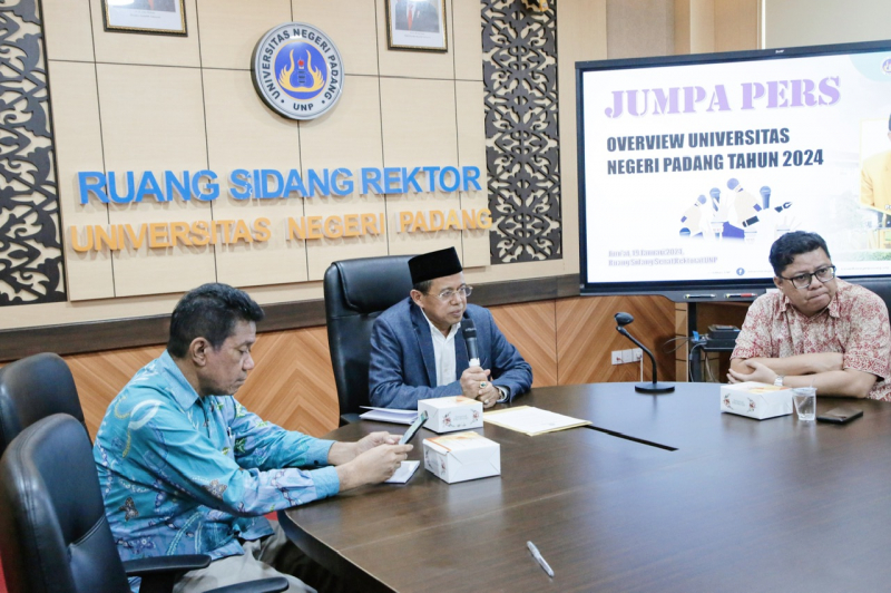 Universitas Negeri Padang Gelar Jumpa Pers Terkait Overview Perkembangan UNP Tahun 2024