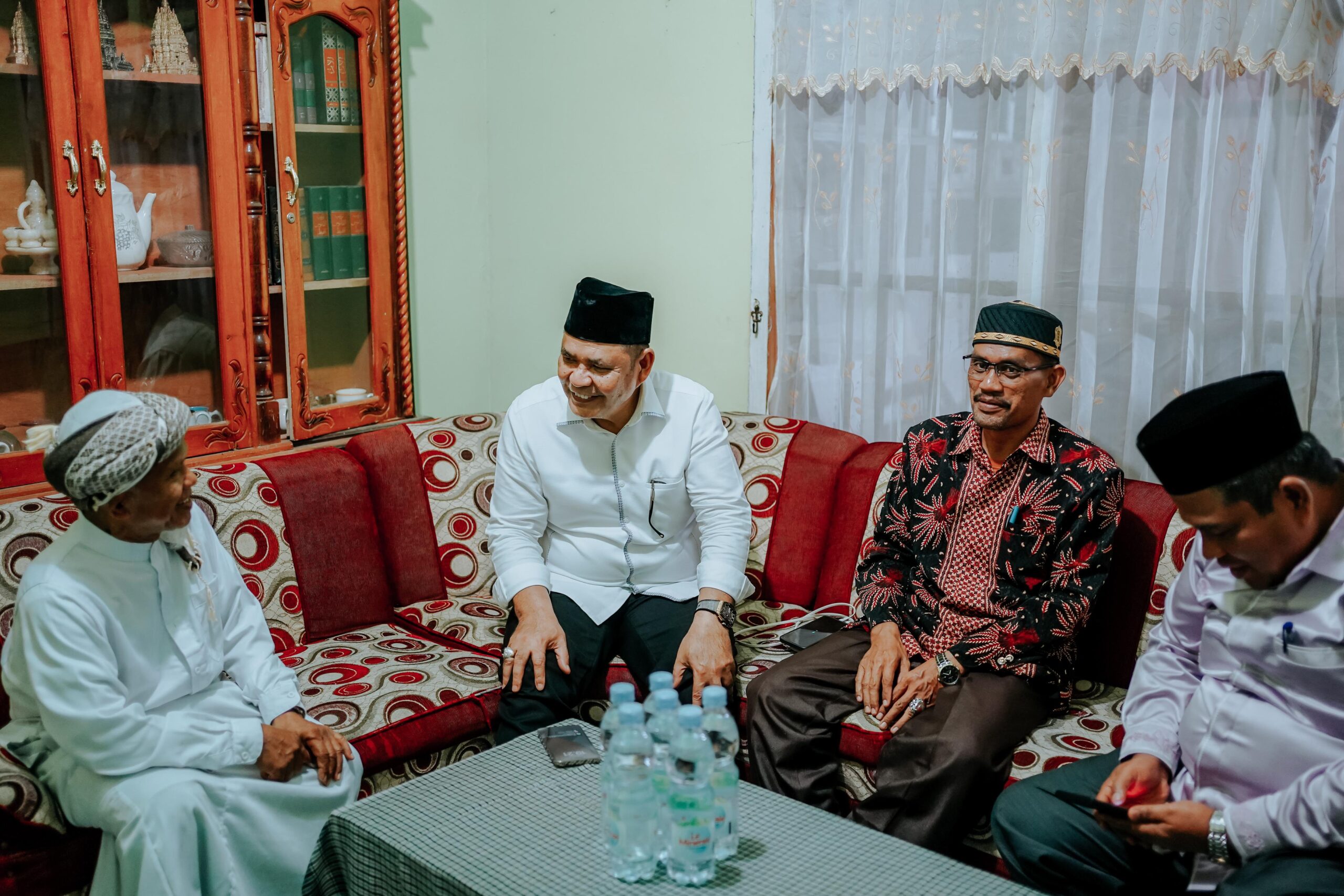 Bupati Solok Epyardi Asda Halal Bihalal di Pondok Pesantren Baitul Rafki As Sa’diyah Pasaman Barat.