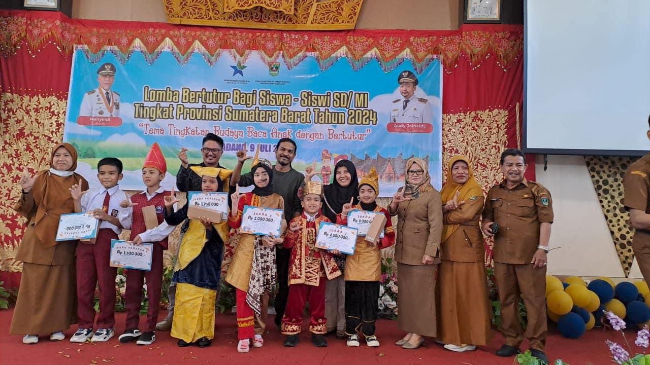 Aisya, Murid SD N 9 PPT Juara 1 Lomba Bertutur Tingkat Sumbar