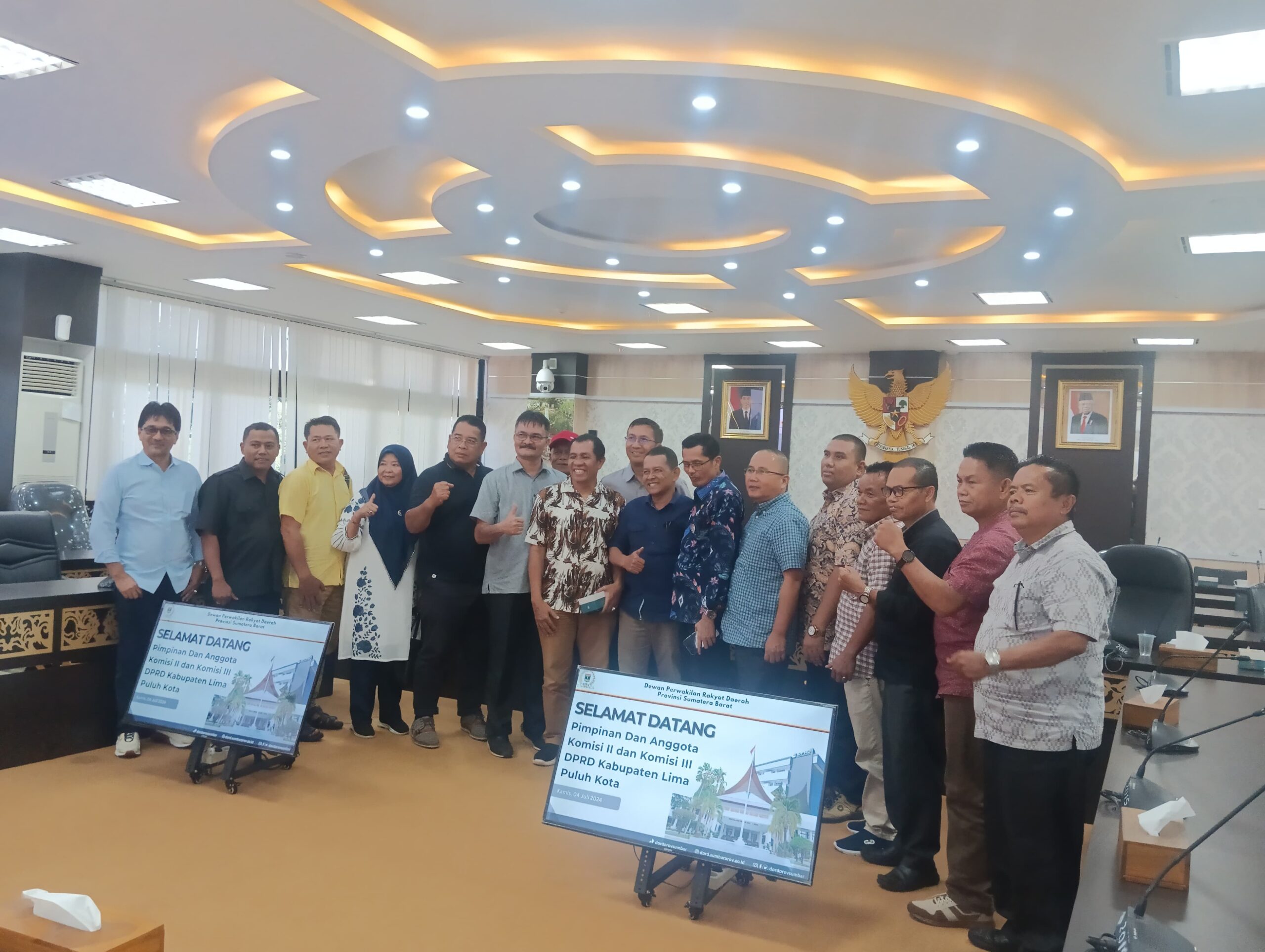 DPRD Sumbar Terima Kunjungan Komisi II dan III DPRD Kabupaten Lima Puluh Kota Bahas Penguatan Kelembagaan dan RPJPD
