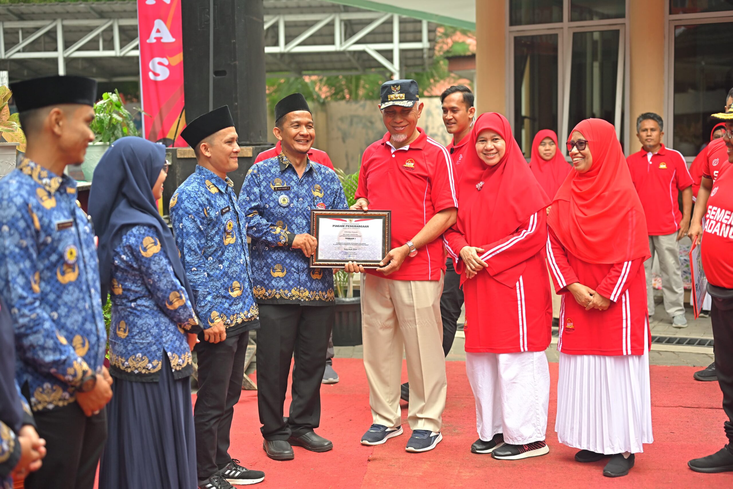 Harganas Sumbar, Gubernur Mahyeldi Ansharullah Ingatkan Pentingnya Ketahanan Keluarga dalam Menyongsong Indonesia Emas
