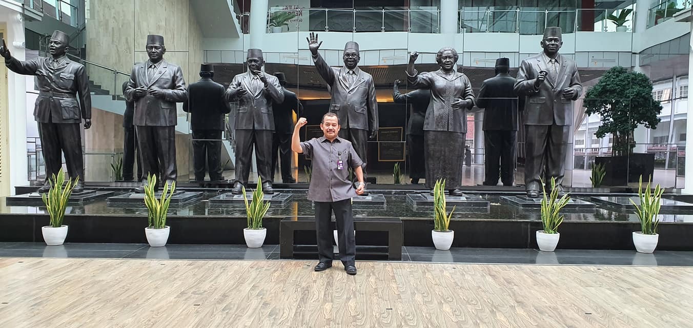 Karya Monumental Yusman berupa patung enam presiden RI di Istana Bogor
