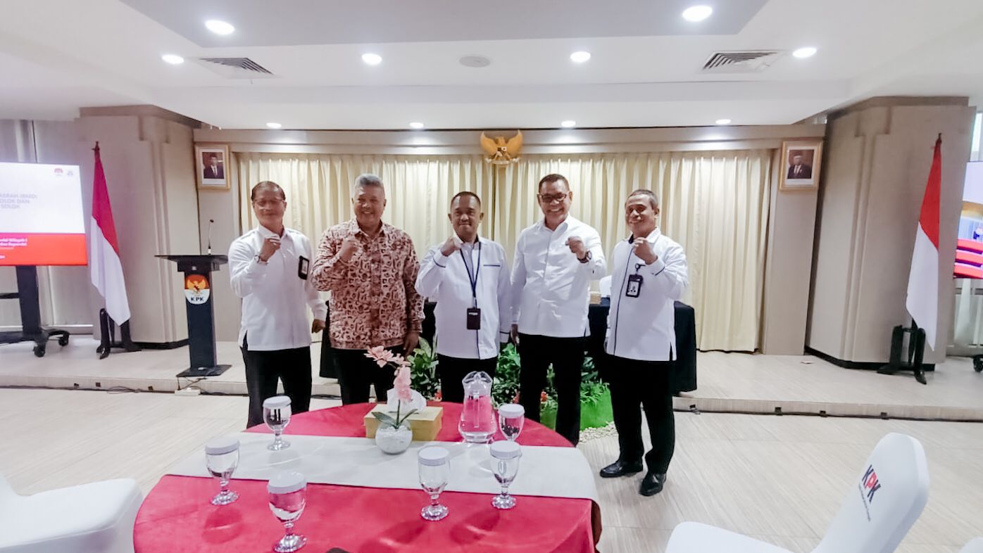 Pemerintah Kabupaten Solok dan Pemerintah Kota Solok Serah Terima Barang Milik Daerah.