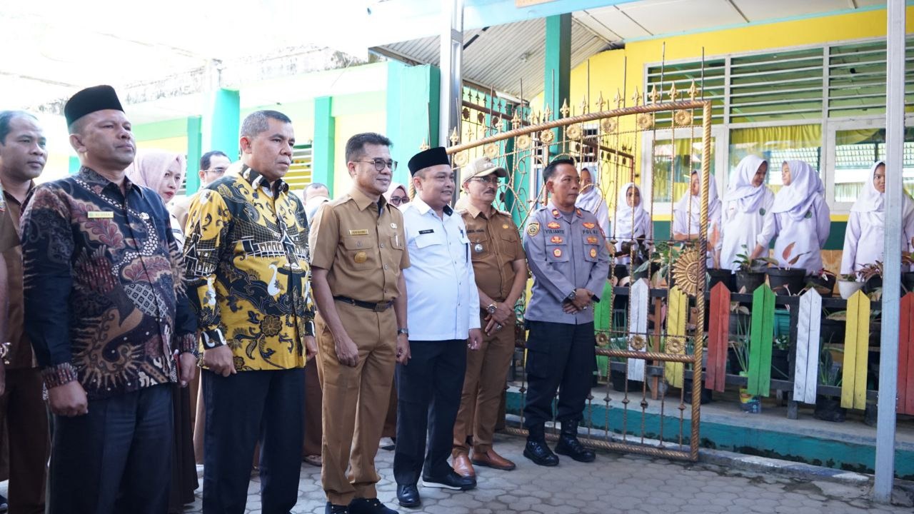 Dua Madrasah Solok Selatan Masuk Penilaian UKS/M Terbaik, Pjs. Bupati Adib Alfikri : Semoga Hasil Optimal