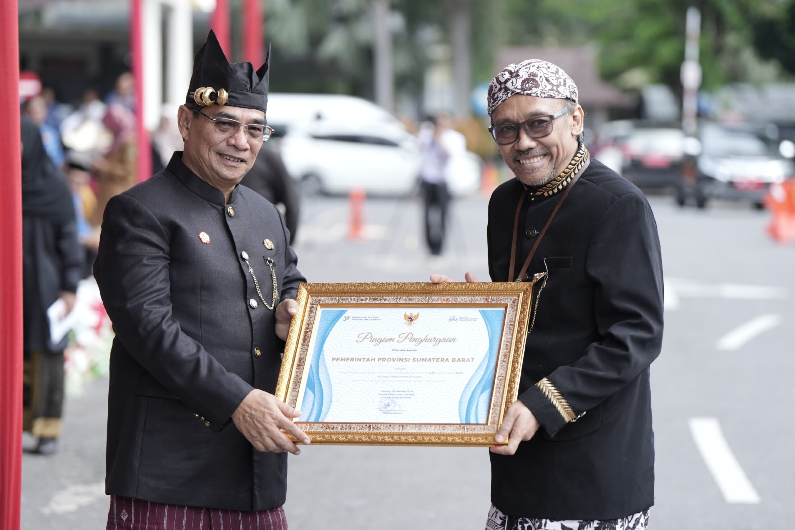 Plh Sekdaprov Sumbar Erinaldi Mengajak Semua Pihak Lebih Peduli Terhadap Isu Kepemudaan